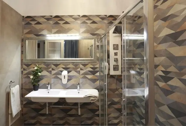 Comfort Tek Büyük veya İki Ayrı Yataklı Oda