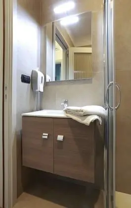 Comfort Tek Büyük veya İki Ayrı Yataklı Oda