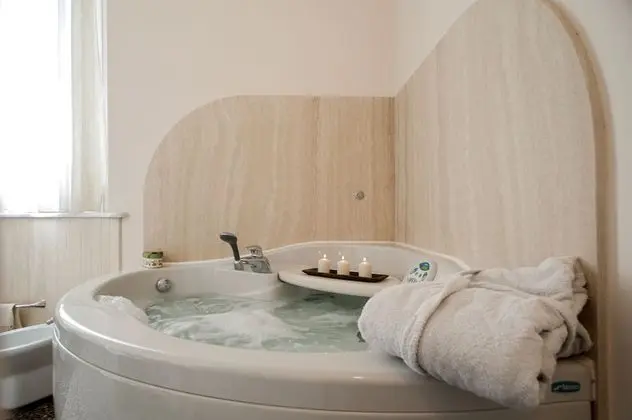Deluxe Süit, Banyolu/Duşlu