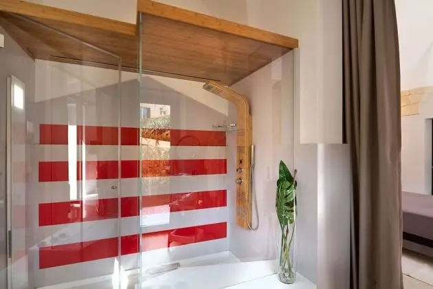 Deluxe Tek Büyük Yataklı Oda, 1 En Büyük (King) Boy Yatak, Sauna, Bahçe Manzaralı