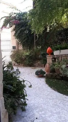 Deluxe Tek Büyük Yataklı Oda, 1 En Büyük (King) Boy Yatak, Sauna, Bahçe Manzaralı