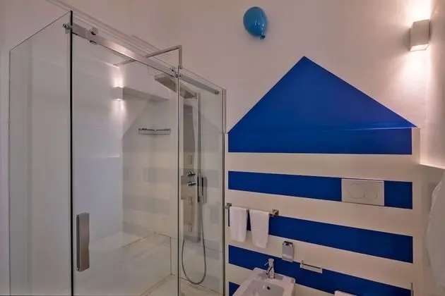 Deluxe Tek Büyük Yataklı Oda, Bahçe Manzaralı