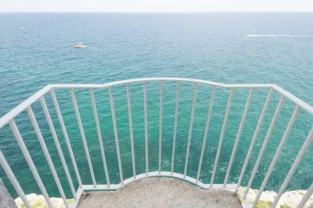 Deluxe Tek Büyük Yataklı Oda, Balkon, Deniz Manzaralı