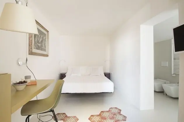 Standard Tek Büyük Yataklı Oda