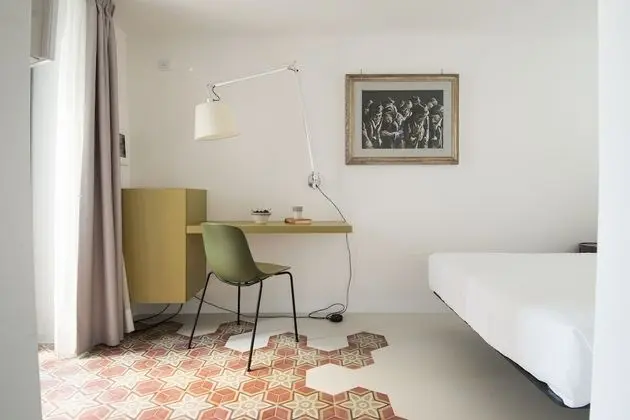 Standard Tek Büyük Yataklı Oda