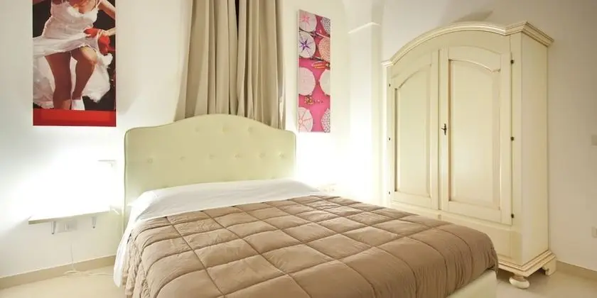 Tek Büyük Yataklı Oda, Banyolu/Duşlu