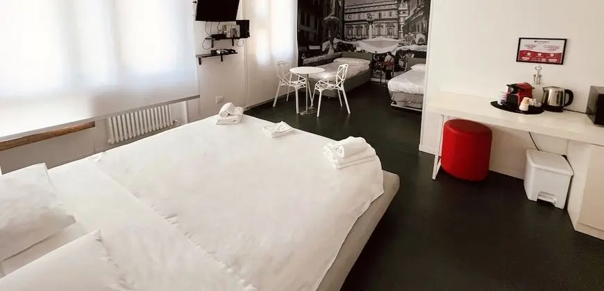 Deluxe Dört Kişilik Oda, Banyolu/Duşlu