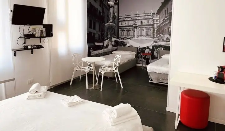 Deluxe Dört Kişilik Oda, Banyolu/Duşlu