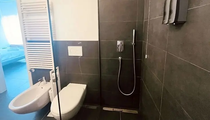 Deluxe Dört Kişilik Oda, Banyolu/Duşlu