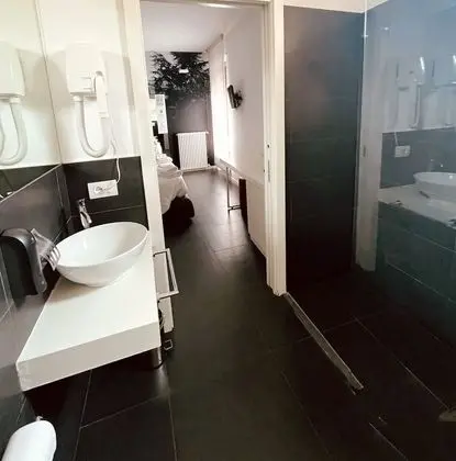 Deluxe Tek Büyük Yataklı Oda, Banyolu/Duşlu