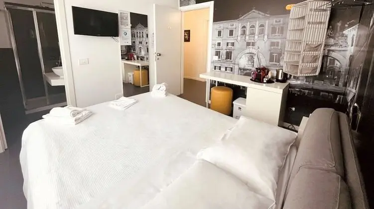 Standard Tek Büyük Yataklı Oda, Banyolu/Duşlu