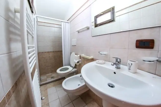 Economy Üç Kişilik Oda