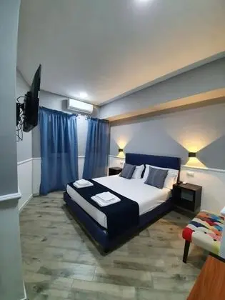 Tek Büyük Yataklı Oda (Camera 4)