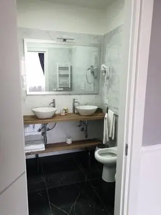 Tek Büyük Yataklı Oda (Camera 5)
