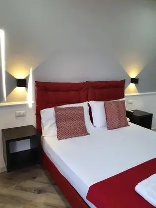 Üç Kişilik Oda (Camera 1)