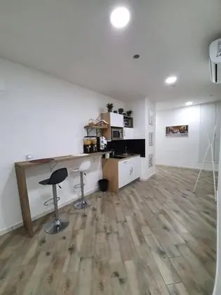 Üç Kişilik Oda (Camera 1)