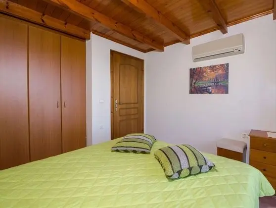 Villa, 4 Yatak Odası, Şömine