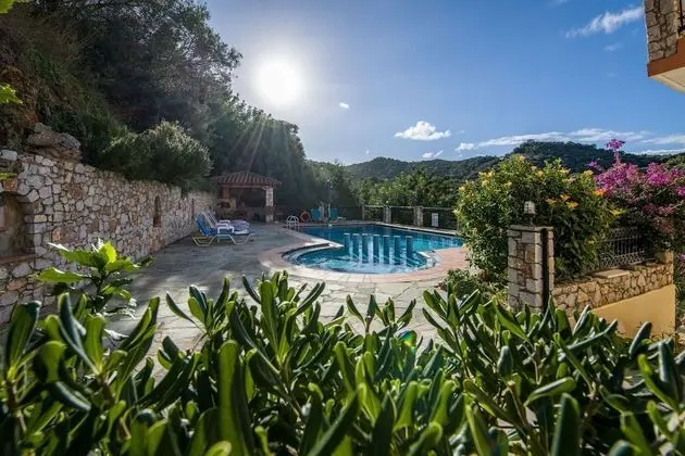 Villa, 4 Yatak Odası, Şömine