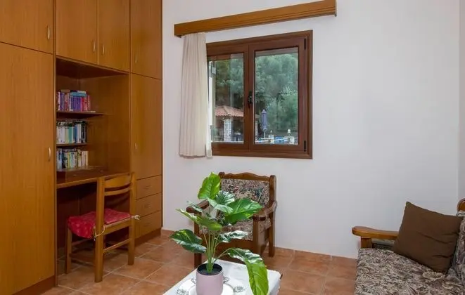 Villa, 4 Yatak Odası, Şömine