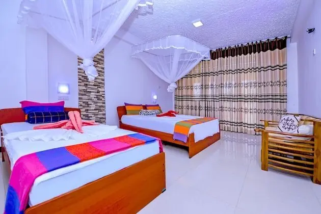 Deluxe Üç Kişilik Oda