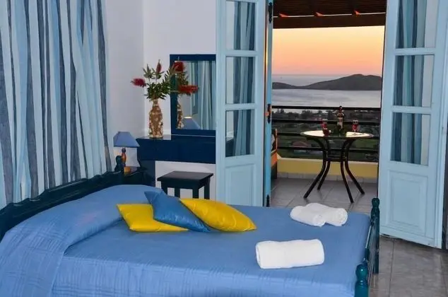 Üç Kişilik Oda