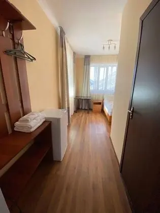 Basic Tek Büyük Yataklı Oda