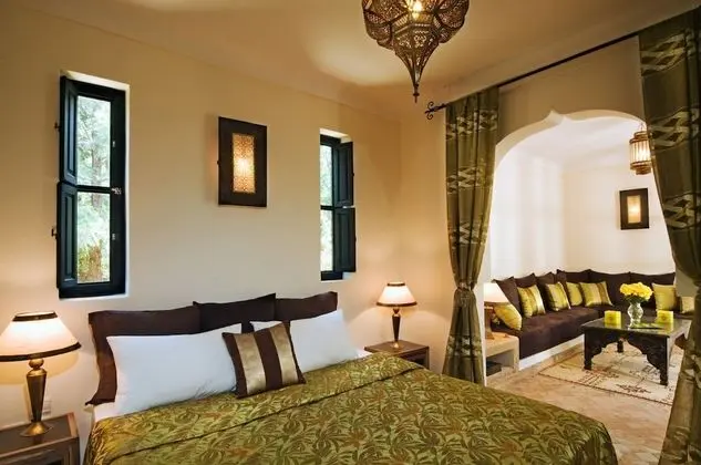 Dinari Suite