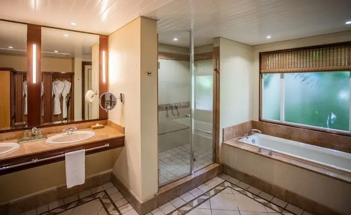2 Bedroom Family Suite