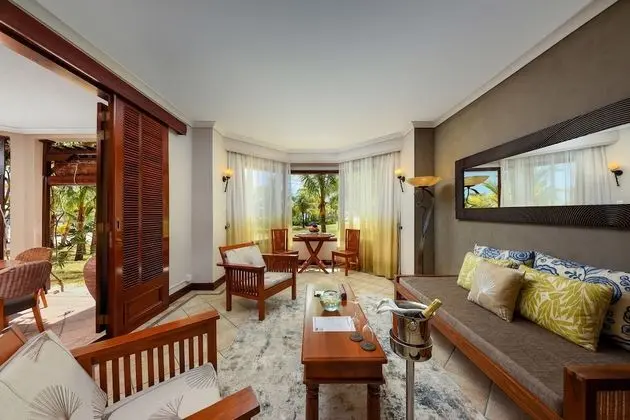 Senior Suite (Honeymooners only)