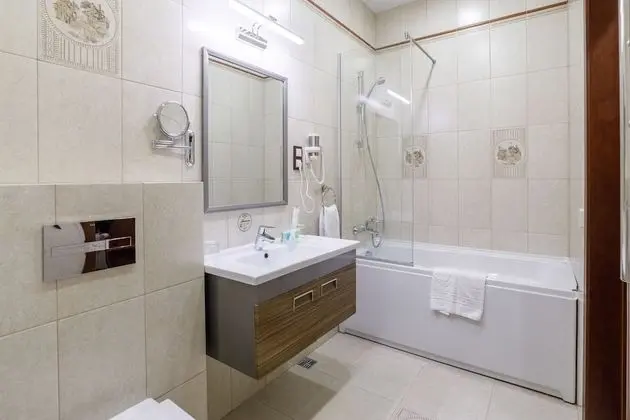Standard Tek Büyük Yataklı Oda
