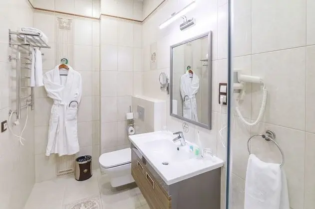 Standard Tek Büyük Yataklı Oda