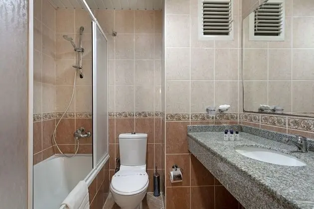 Standard Tek Büyük Yataklı Oda
