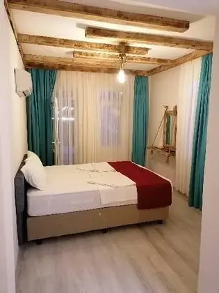 Standart Oda, Kara Manzaralı, Balkonlu