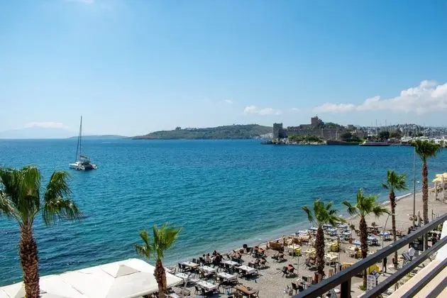 Delux Deniz Manzaralı Balkonlu