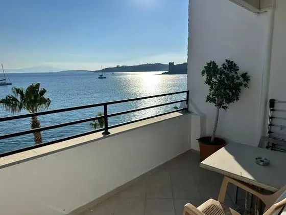 Deluxe Oda Balkonlu, Deniz Manzaralı, Balkonlu