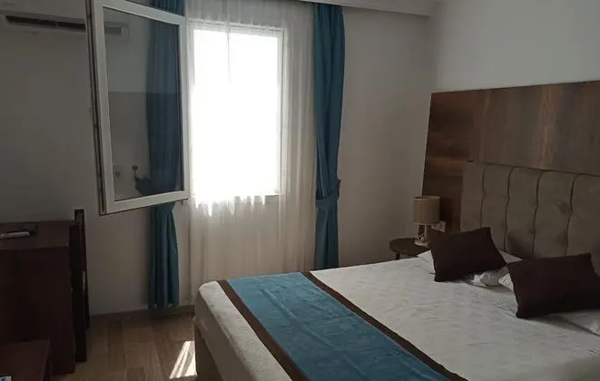 Standard Tek Büyük Yataklı Oda, Şehir Manzaralı