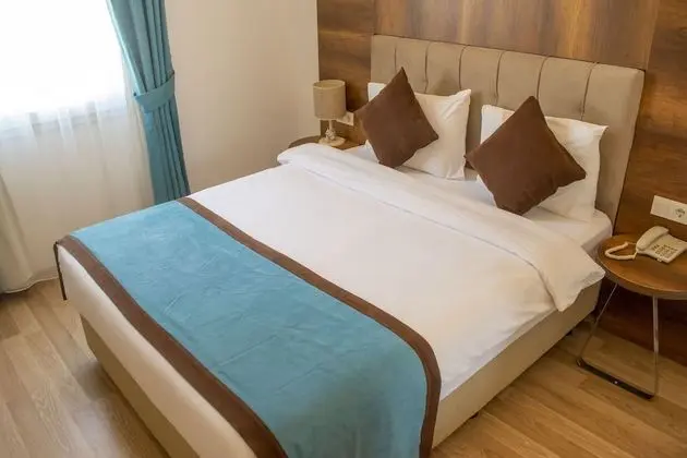 Standard Tek Büyük Yataklı Oda, Şehir Manzaralı