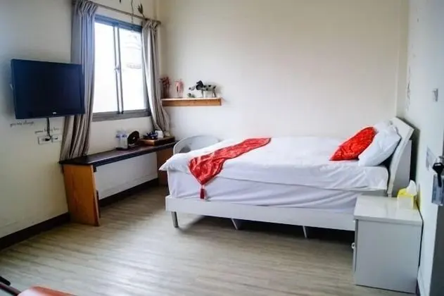 Üç Kişilik Oda, 1 Yatak Odası