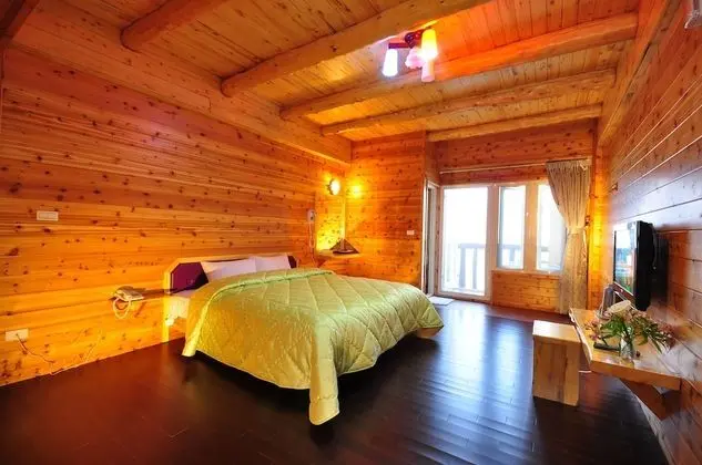 Honeymoon Tek Büyük Yataklı Oda