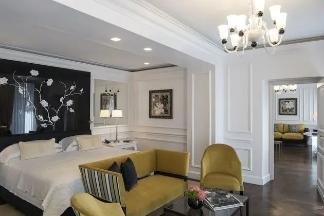 Executive Suite (Suite Temptation)