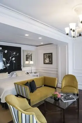 Executive Suite (Suite Temptation)