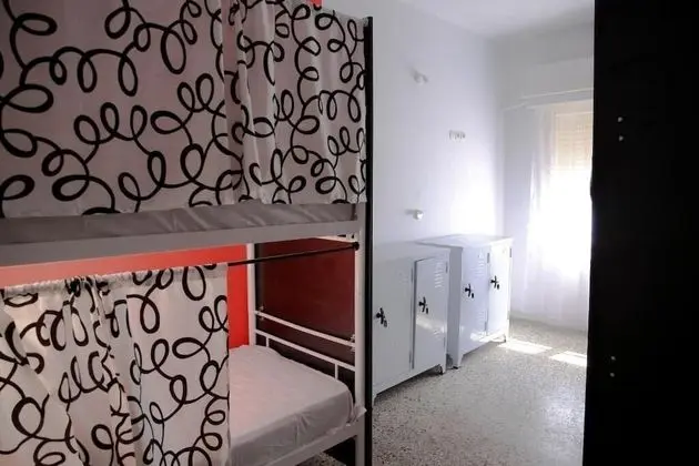 Ortak Ranzalı Oda (Single Bed in 6-bed Shared Dormitory)