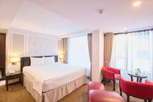 Deluxe Tek Büyük Yataklı Oda