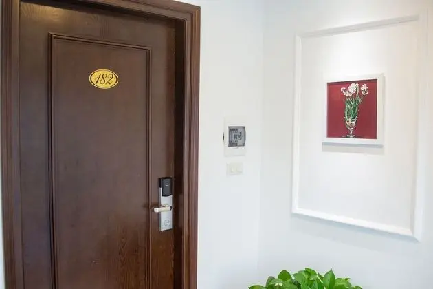 Tek Büyük Yataklı Oda (Suite)