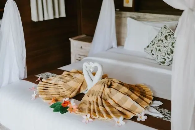Standard Bungalov, Havuz Manzaralı