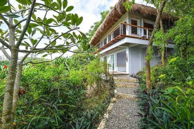 Villa (Sea)
