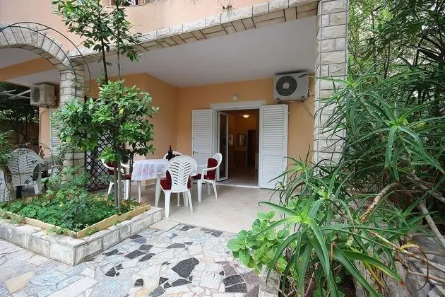 Apart Daire (Dino - apartments with hot tub - A1(2)