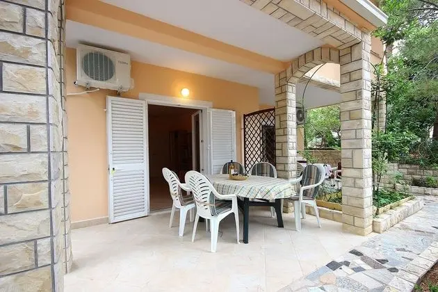 Apart Daire (Dino - apartments with hot tub - A2(2)