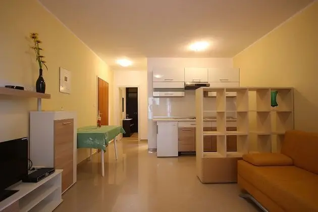 Apart Daire (Dino - apartments with hot tub - A3(2)