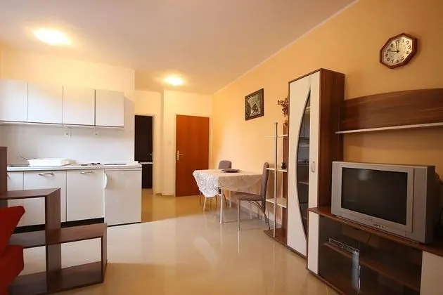 Apart Daire (Dino - apartments with hot tub - A4(2)